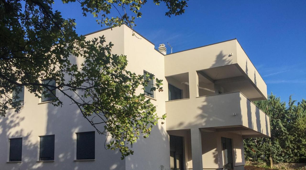 M Plus Residence Pinezići Zewnętrze zdjęcie