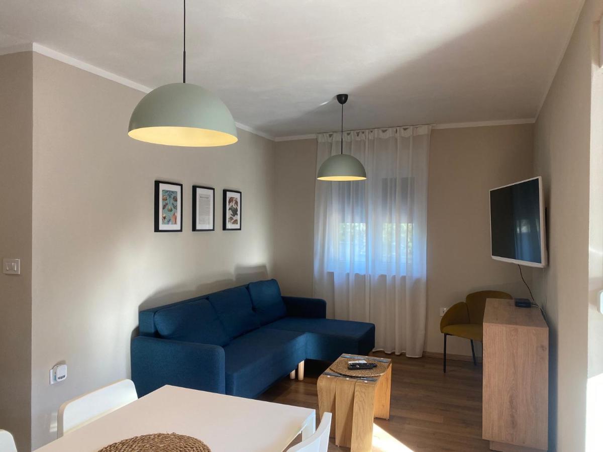 M Plus Residence Pinezići Zewnętrze zdjęcie