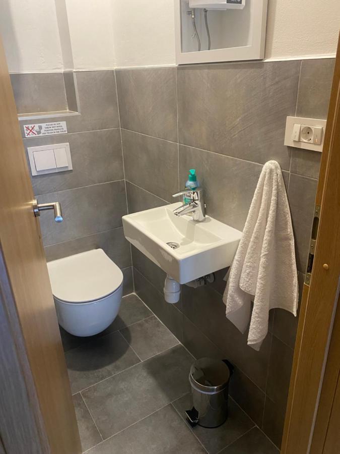 M Plus Residence Pinezići Zewnętrze zdjęcie