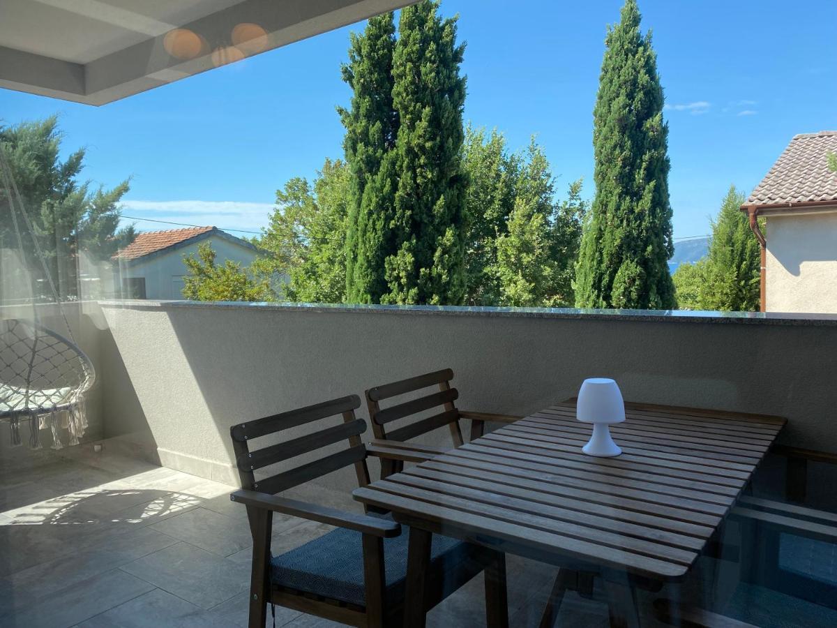 M Plus Residence Pinezići Zewnętrze zdjęcie