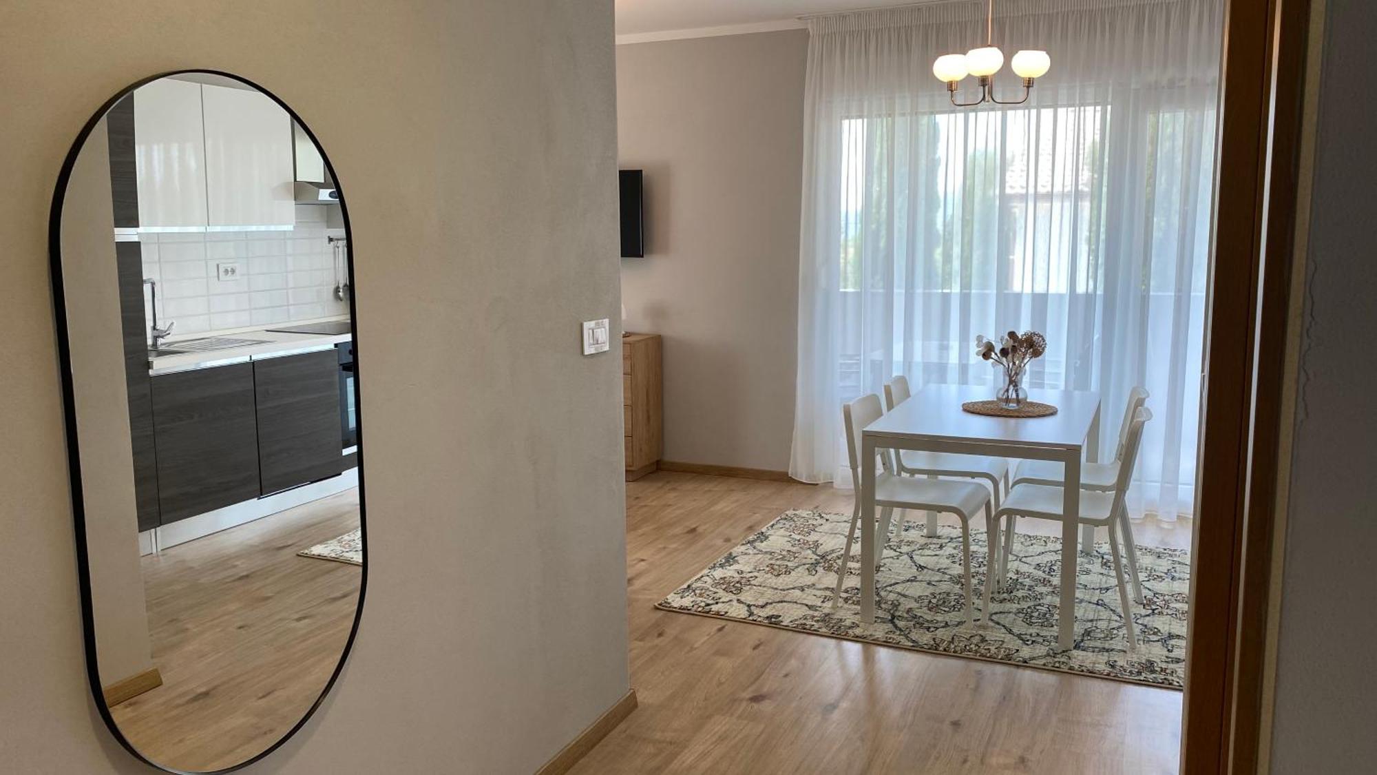 M Plus Residence Pinezići Zewnętrze zdjęcie
